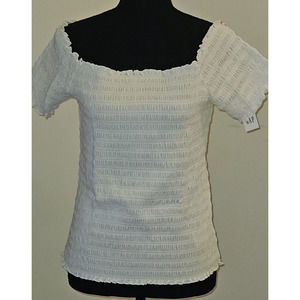 Gap Smocked Off-Shoulder Top Short Sleeves Woman's White Size X- Large NWT.